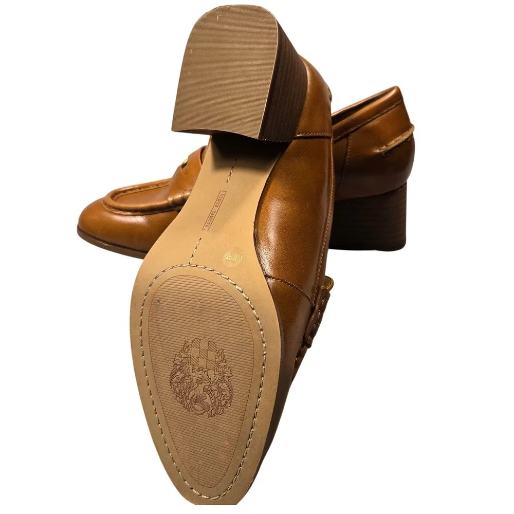 Vince Camuto Tan Leather Penny Loafers Block Heel Gold Crest Detail Womens 8.5M